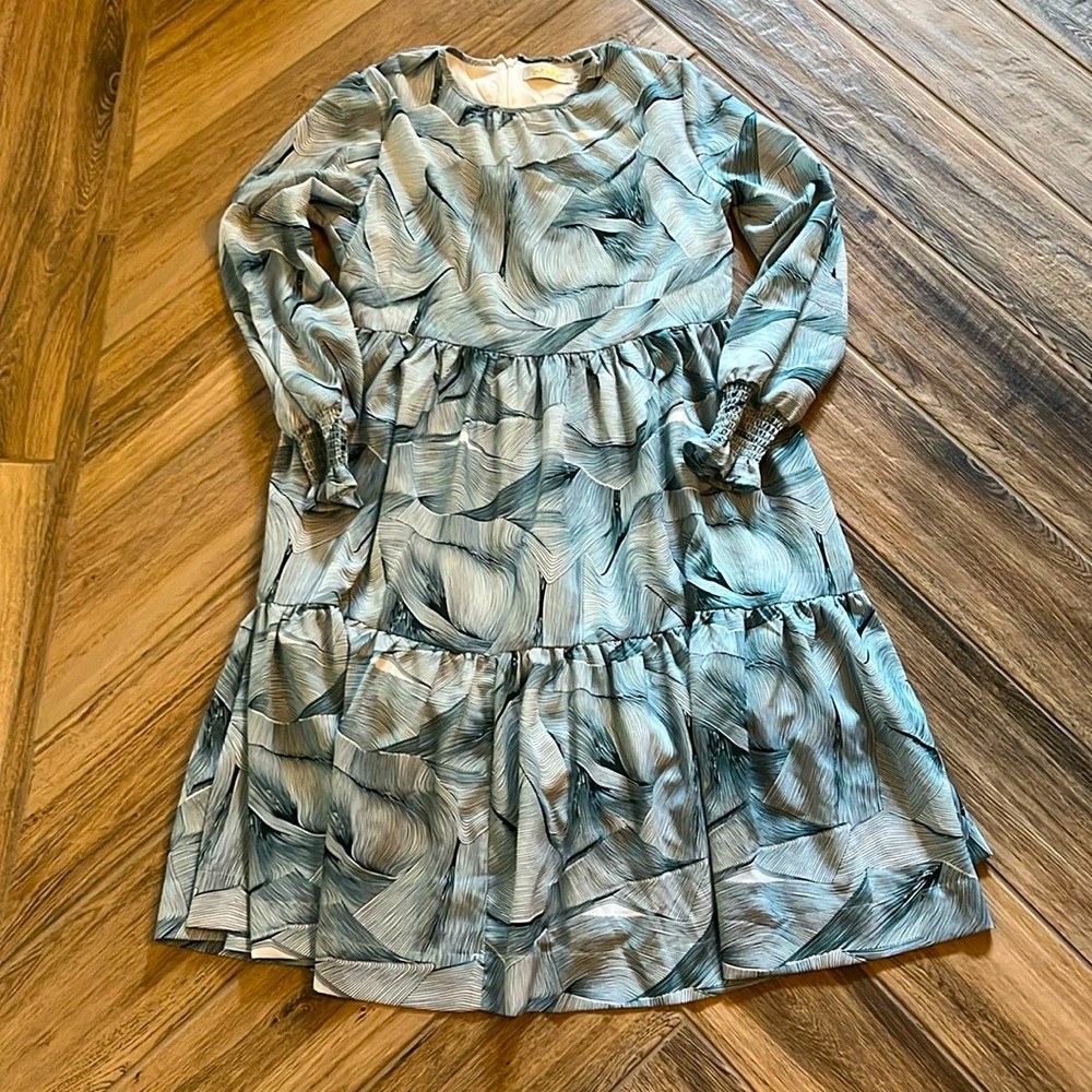 Penelope Green White Dress EUC